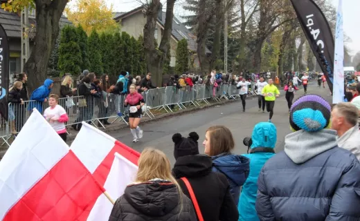 Luboń biegał niepodległościowo. Znakomita frekwencja [ZDJĘCIA] - 16
