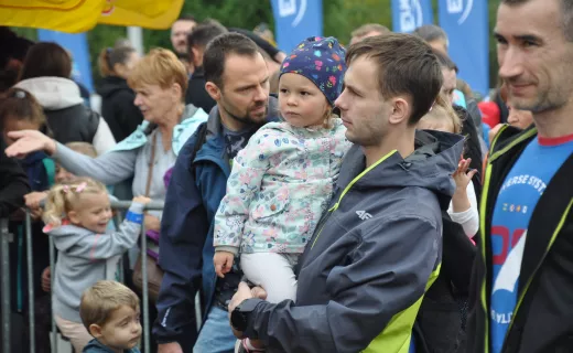 To najmłodsi uczestnicy Festiwalu Biegowego. Mnóstwo dzieci pojawiło się na starcie - 