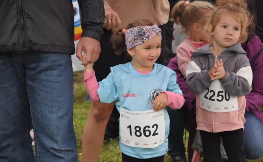 To najmłodsi uczestnicy Festiwalu Biegowego. Mnóstwo dzieci pojawiło się na starcie - 