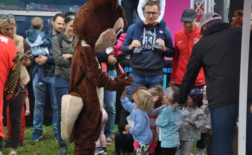 To najmłodsi uczestnicy Festiwalu Biegowego. Mnóstwo dzieci pojawiło się na starcie - 