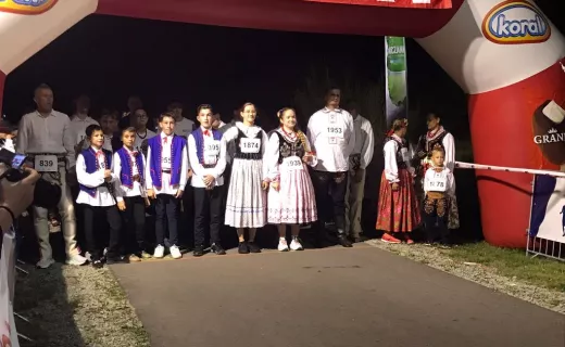 Lachy i Górale już na mecie. To oni rozpoczęli 15. Festiwal Biegowy w Piwnicznej-Zdroju - 