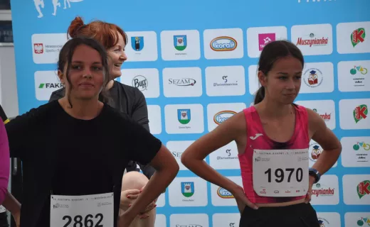 Nastoletnia Hania dokłada kolejny medal Festiwalu Biegowego do kolekcji - 