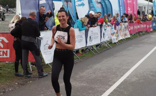 Henryk Warzecha z Łącka pierwszy na mecie biegu na 1 km - 