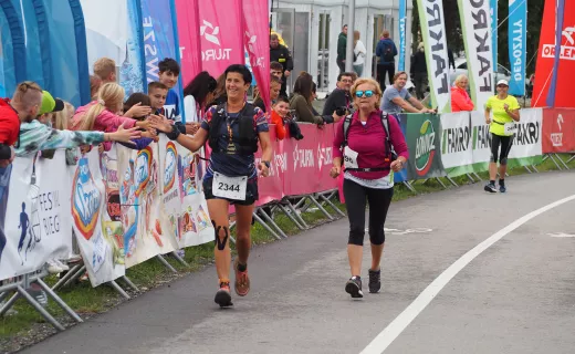 Henryk Warzecha z Łącka pierwszy na mecie biegu na 1 km - 