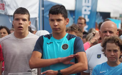 Henryk Warzecha z Łącka pierwszy na mecie biegu na 1 km - 