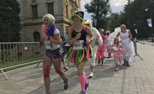 Bieg Przebierańców Festiwalu Biegów - tu fantazja nie ma granic - 1