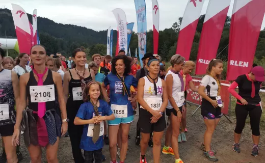 Założyli krawaty i pobiegli. Znamy zwycięzców biegu w krawacie - 