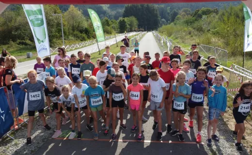 Tak na festiwalu w Piwnicznej bawią się dzieci! Biegi sprawiły im mnóstwo radości [FILM] - 