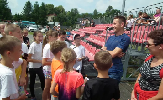 Gminny Festiwal Biegowy w Ropie „100 lat Polski Niepodległej” [ZDJĘCIA] - 11
