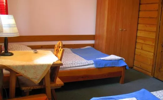 Zajazd PTTK "Pod Roztoką": Staropolska gościnność i wysoka jakość usług - 