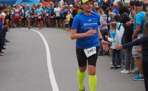 Zawodnicy biegów Iron Run już na mecie. Zwyciężył Artur Jendrych - 