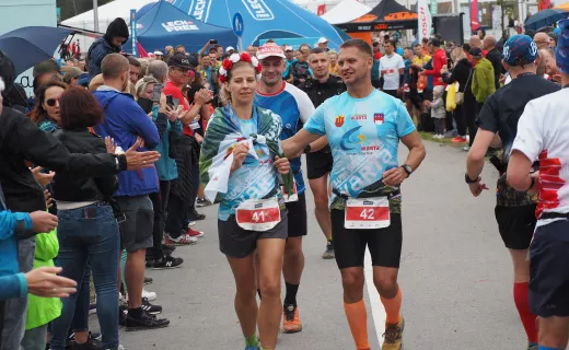 Zawodnicy biegów Iron Run już na mecie. Zwyciężył Artur Jendrych - 