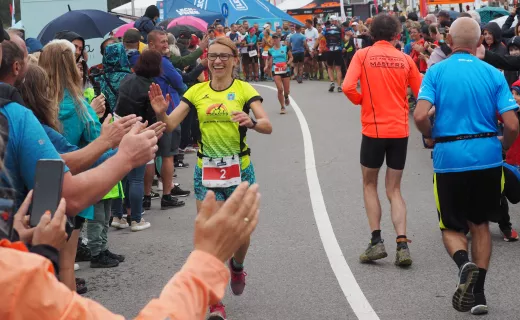 Zawodnicy biegów Iron Run już na mecie. Zwyciężył Artur Jendrych - 