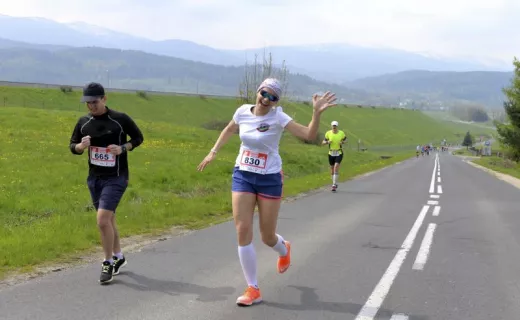 4. Półmaraton Jeleniogórski - słońce, ośnieżone Karkonosze i debiutantka z Meksyku - 6