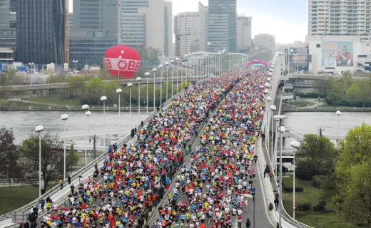 31. Vienna City Marathon: 42 000 bohaterów na Placu Bohaterów [ZDJĘCIA] - 7