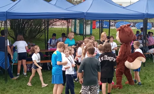 Wszystko gotowe! Miasteczko Biegowe w Piwnicznej tętni życiem - 12