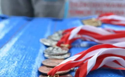 Ekstremalny bieg w Opocznie z przeprawą przez rzekę [ZDJĘCIA] - 