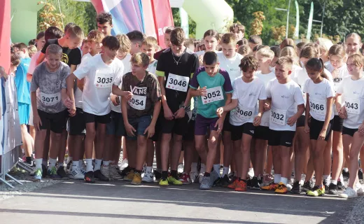 Pobiegli po medal! “Aktywny Małopolanin” sprawił uczniom sporo radości - 