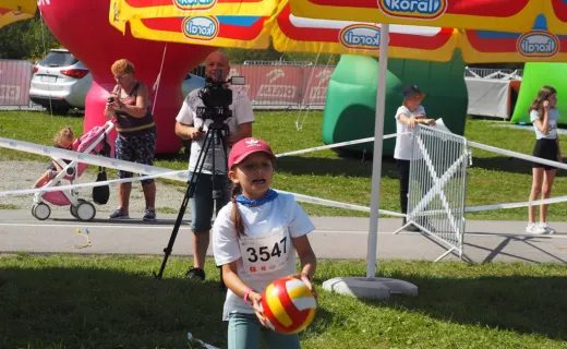 W Piwnicznej wystartował „Aktywny Małopolanin”. Dzieci rywalizują w sześciu konkurencjach - 