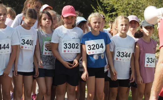 Pobiegli po medal! “Aktywny Małopolanin” sprawił uczniom sporo radości - 
