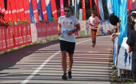 Mamy zwycięzców biegu na 1 km. Biegacze Iron Run już na mecie - 