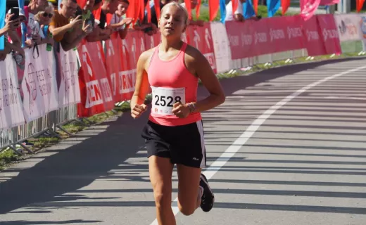 Mamy zwycięzców biegu na 1 km. Biegacze Iron Run już na mecie - 