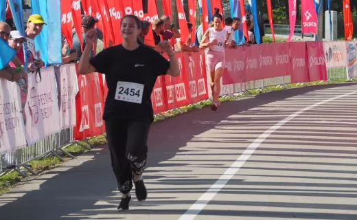 Mamy zwycięzców biegu na 1 km. Biegacze Iron Run już na mecie - 