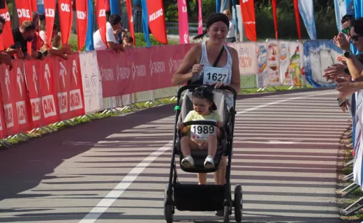 Mamy zwycięzców biegu na 1 km. Biegacze Iron Run już na mecie - 