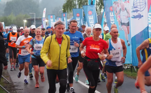 Oni deszczu się nie boją. Mają do pokonania 23 km w Biegu Górskim  - 