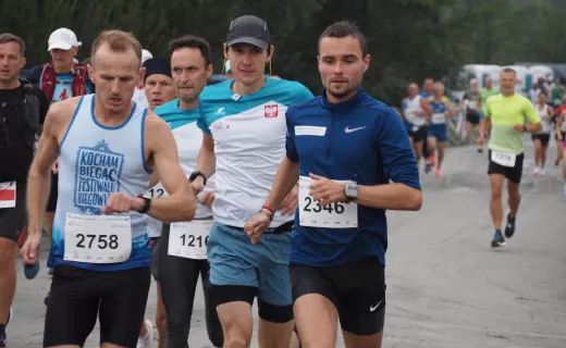 Wystartował Półmaraton śladami św. Kingi. Zawodnicy pełni entuzjazmu - 