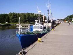 Port w Łebie (fot. Wikipedia)