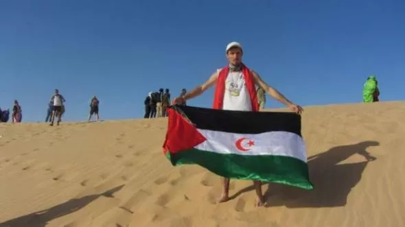 W Sahara Marathon Darek Laksa zajął rewelacyjne 2. miejsce!
