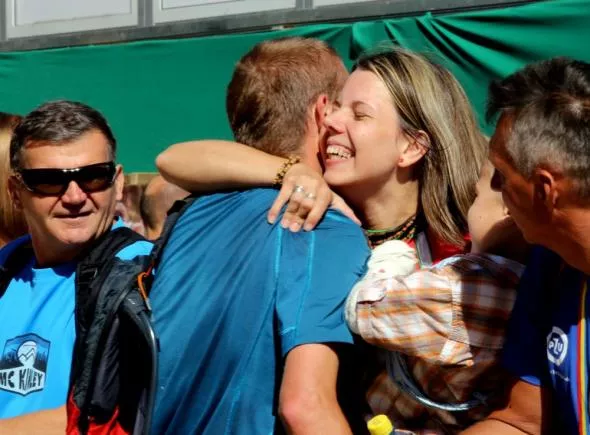 Meta Biegu 7 Dolin. Szczęście po pokonaniu 100 km górskiego biegu