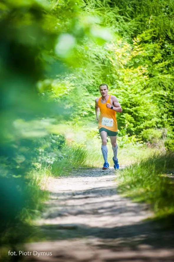 Artur Jabłoński na trasie Złotego Maratonu
