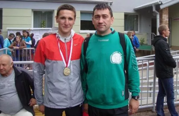 Z trenerem Tomaszem Świerzowskim