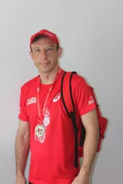 Rafał Ławski ze zdobytym medalem