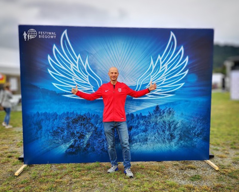 Ambasador Festiwalu Biegowego Zbigniew Brodło jest strażakiem i amatorem biegania. Uważa, że to sportowe wydarzenie daje możliwość obcowania z naturą oraz rywalizacji w malowniczej scenerii, na wymagających, górskich szlakach.