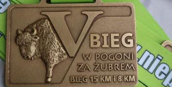 Pamiątkowy medal V Biegu w Pogoni za Żubrem